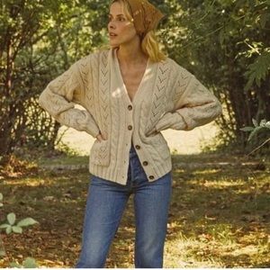 NWT Doen Cashmere Beacon Cardigan in Cream. Size S
